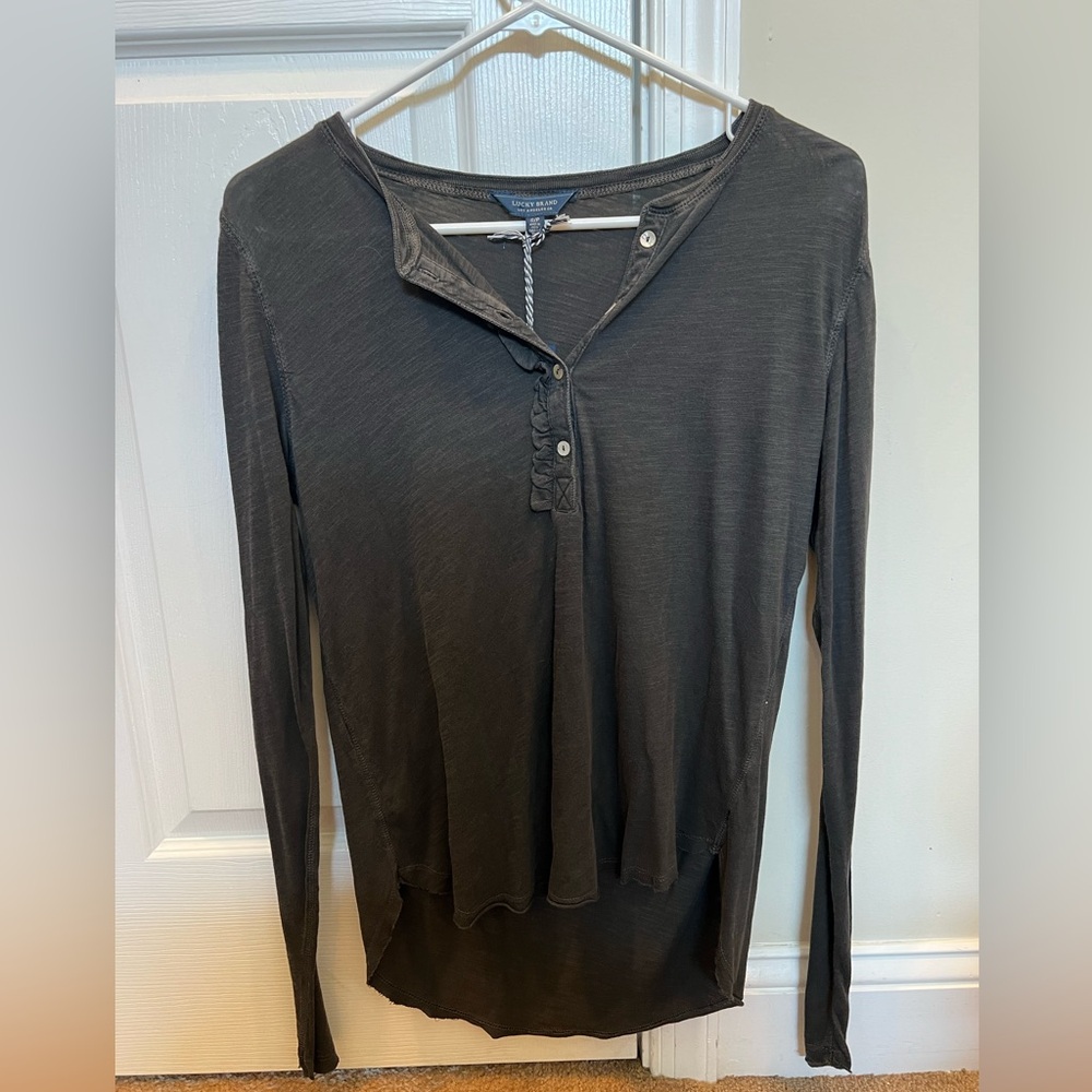 NEW! Lucky Brand Grey Long Sleeve top - Size Small